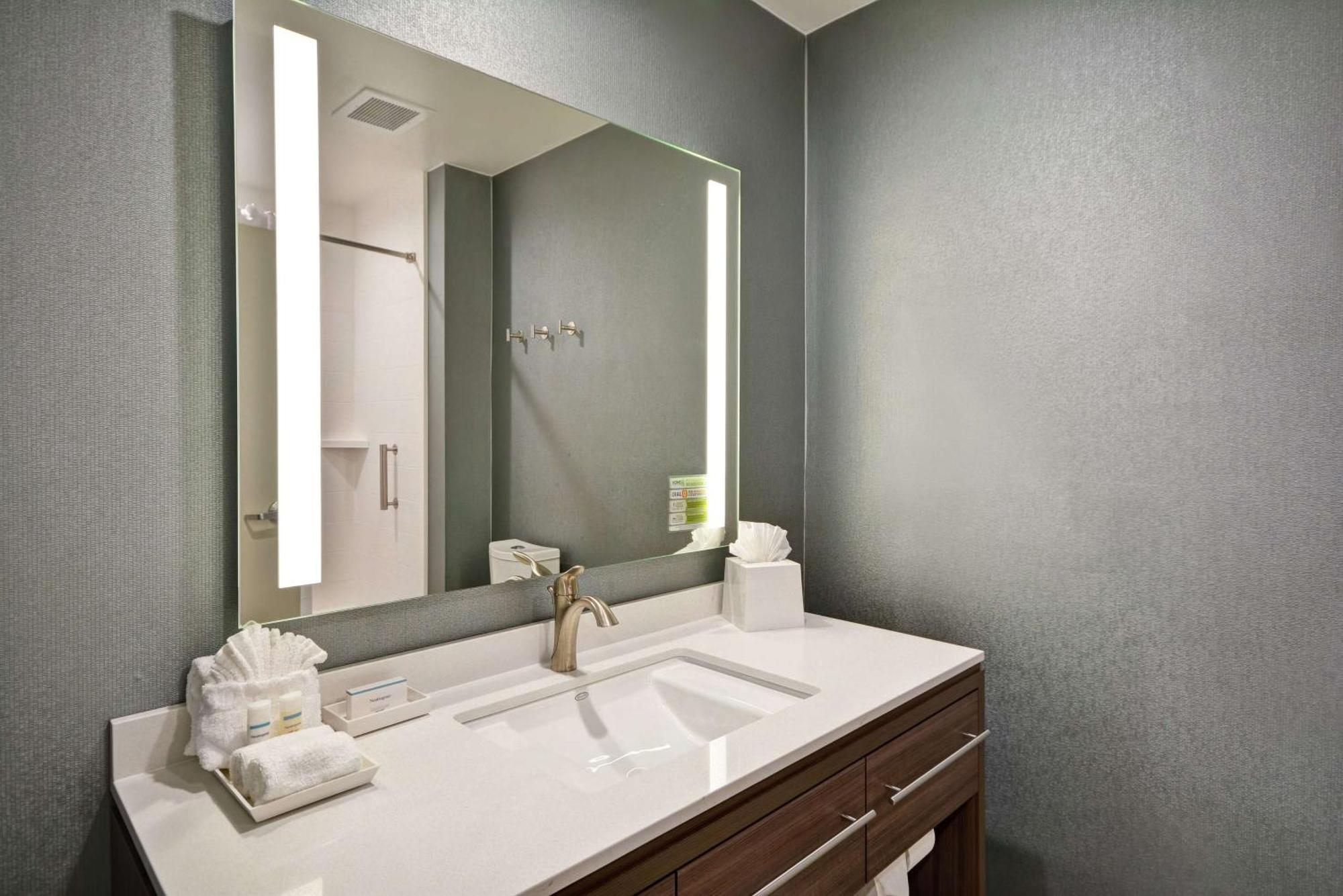 Home2 Legacy West 3* Plano